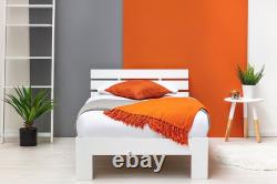 Cadre de lit blanc en bois à plateforme basse Broxton pour lit simple / double