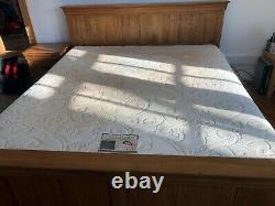Oakfurnitureland Super King-size Bed & 2,000 Pocket Sprung Memory Foam Mattress